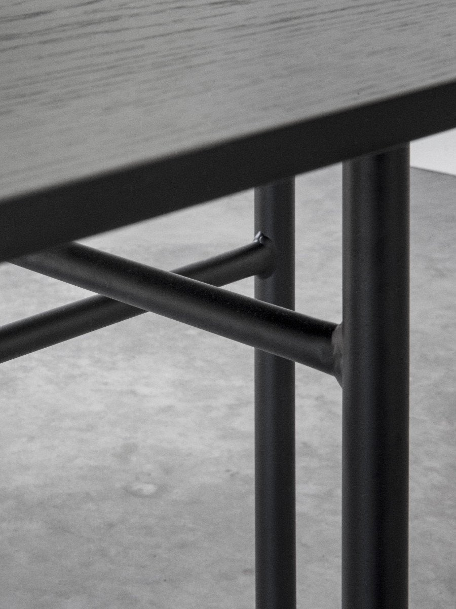 Audo Snaregade Oval Table