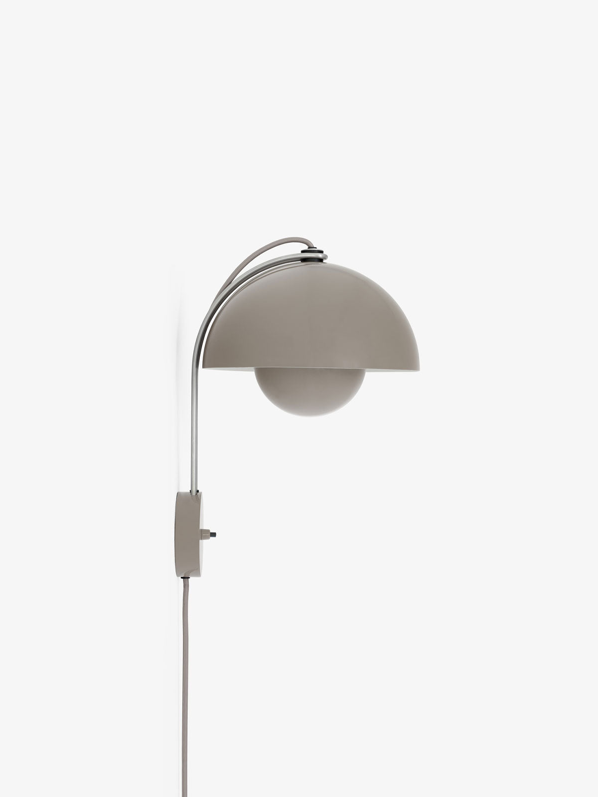 &Tradition Flowerpot VP8 Wall Lamp