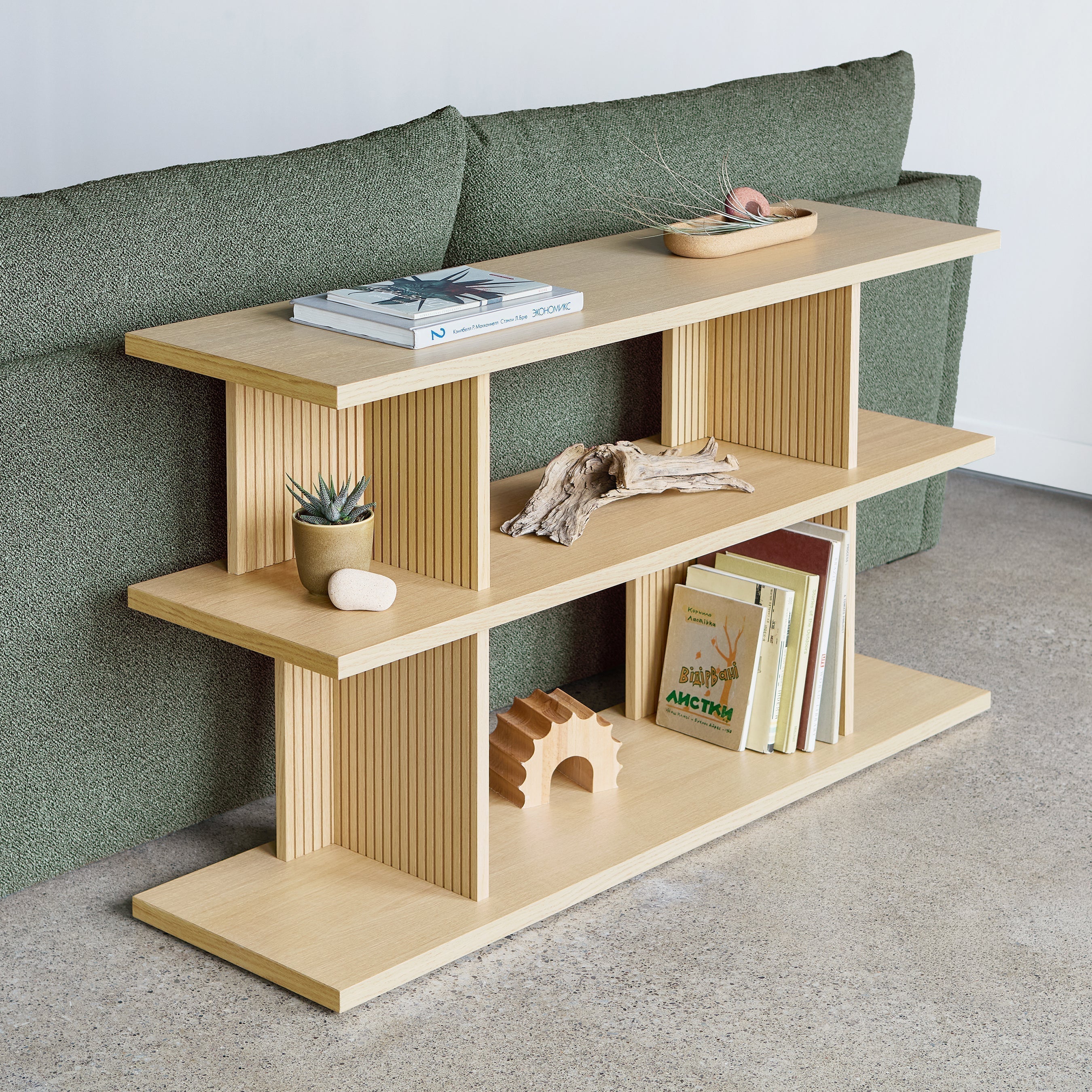 A Modular Bookcase with Architectural Presence