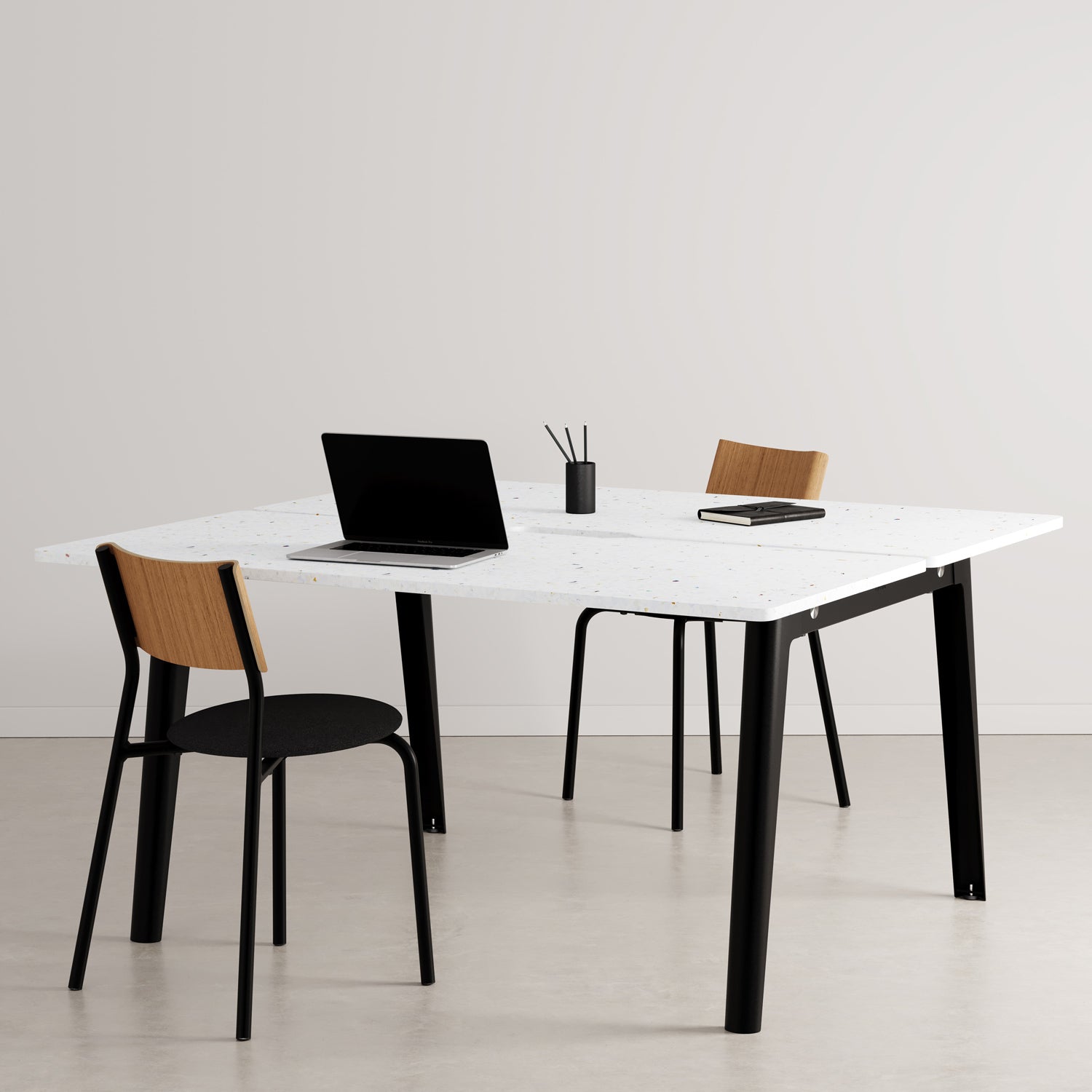TIPTOE NEW MODERN 2-Seater Workbench - Venezia Recycled Plastic