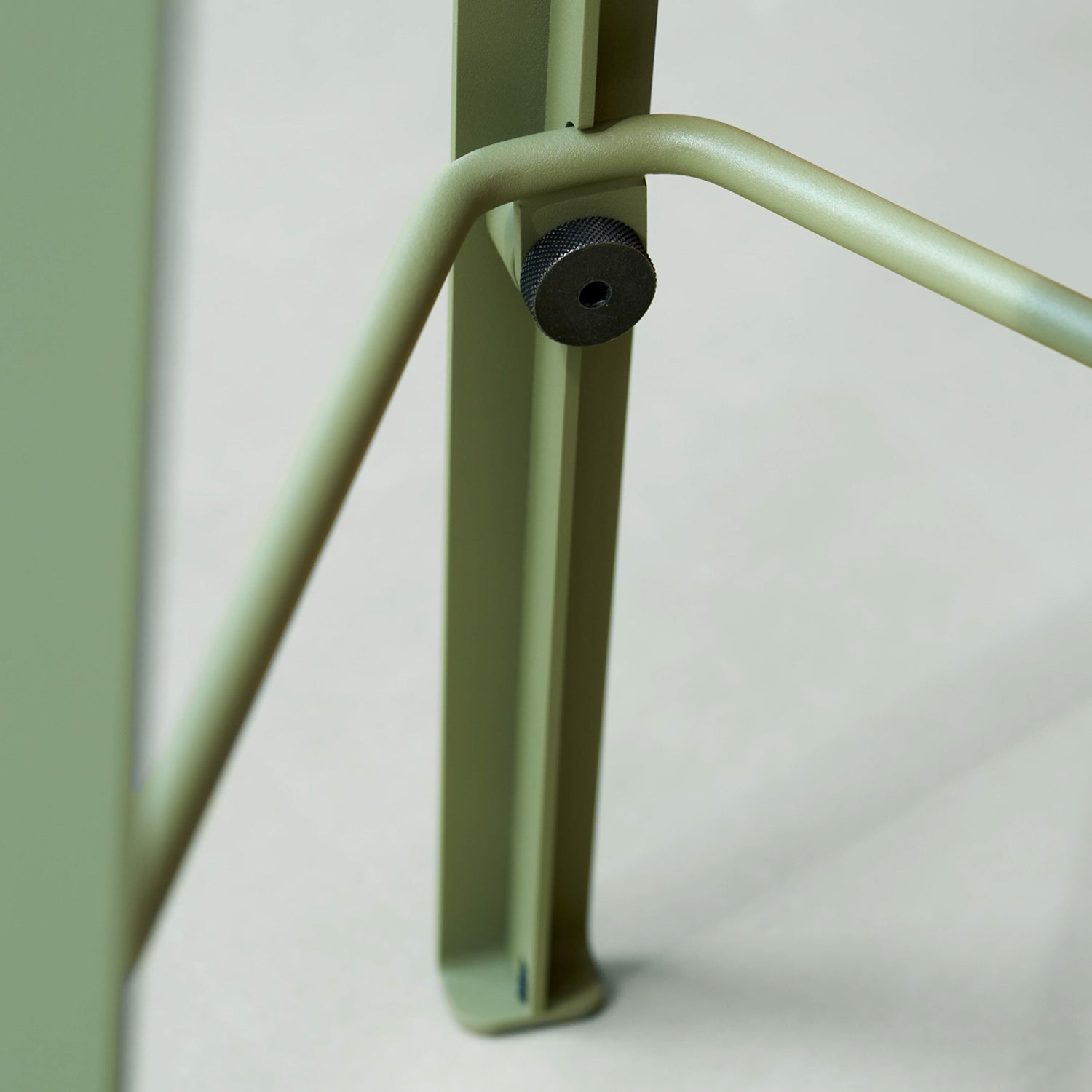 TIPTOE LOU Bar Stool - Venezia Recycled Plastic