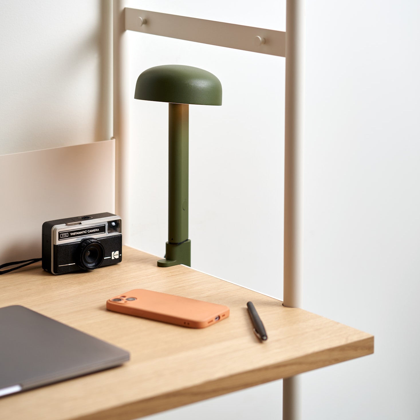 TIPTOE UNIT shelf - H180 to 215 x W84cm - eco-certified wood
