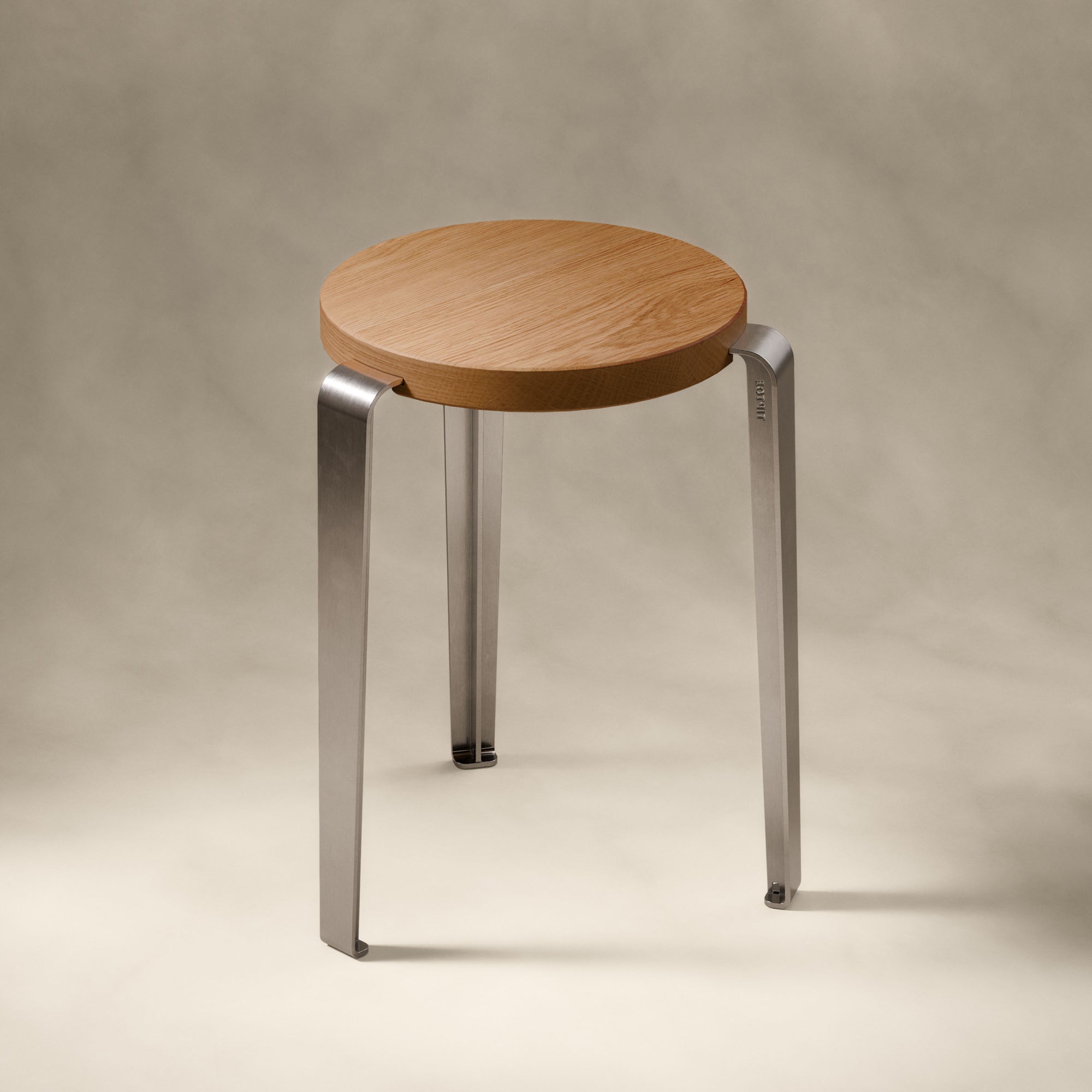 TIPTOE LOU Stool - CORE Edition