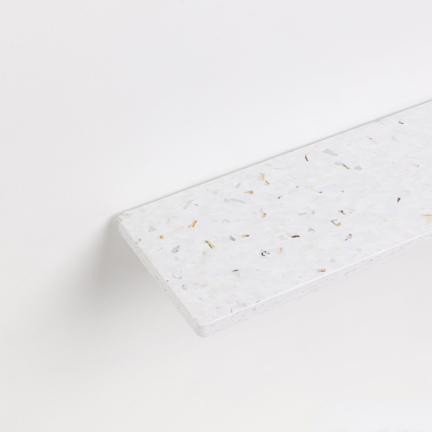 TIPTOE Shelf Board