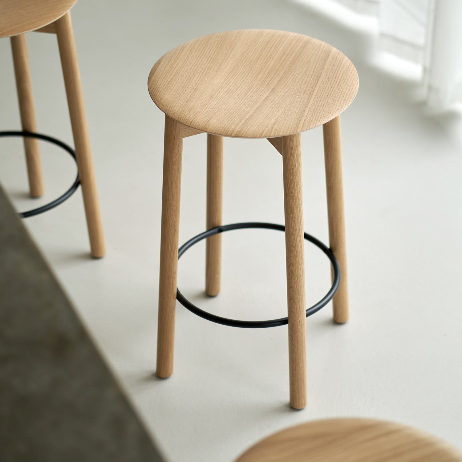 TIPTOE SSD full wood bar stool - eco-certified wood