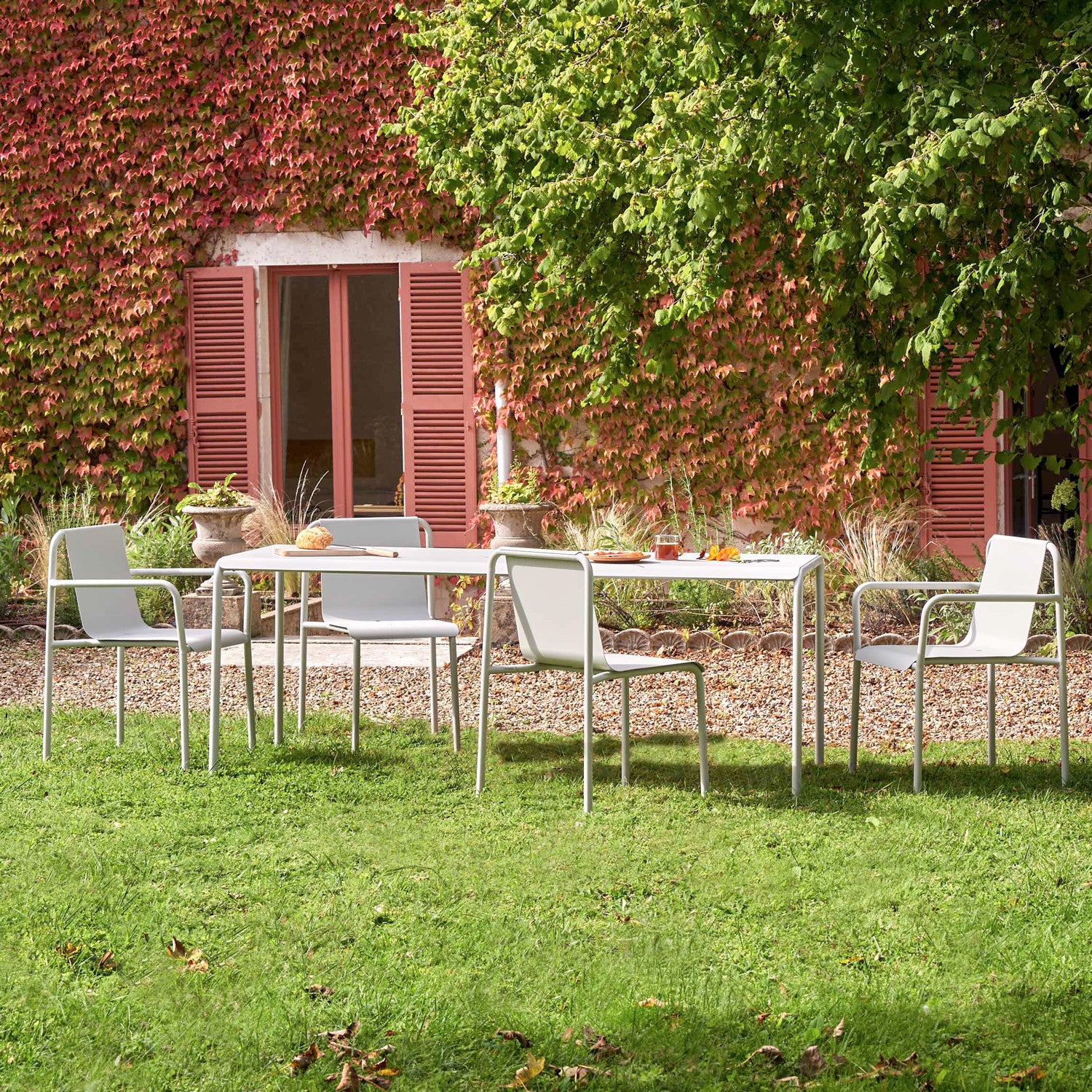 TIPTOE PANORAMA outdoor chair with armrests - powder-coated steel