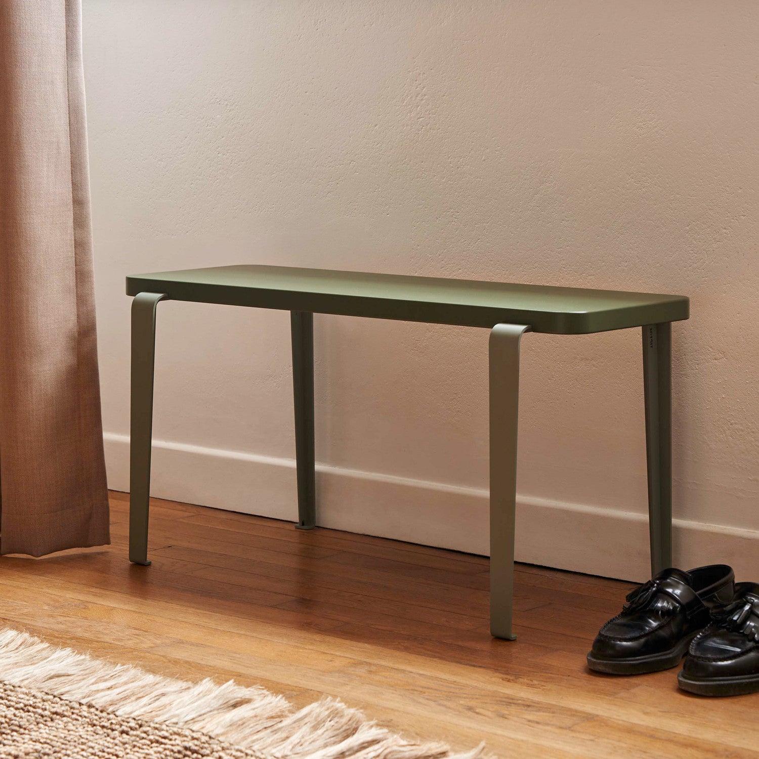 TIPTOE LOU bench - eco-certified wood