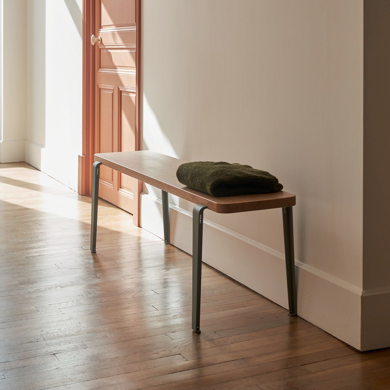 TIPTOE LOU bench - eco-certified wood