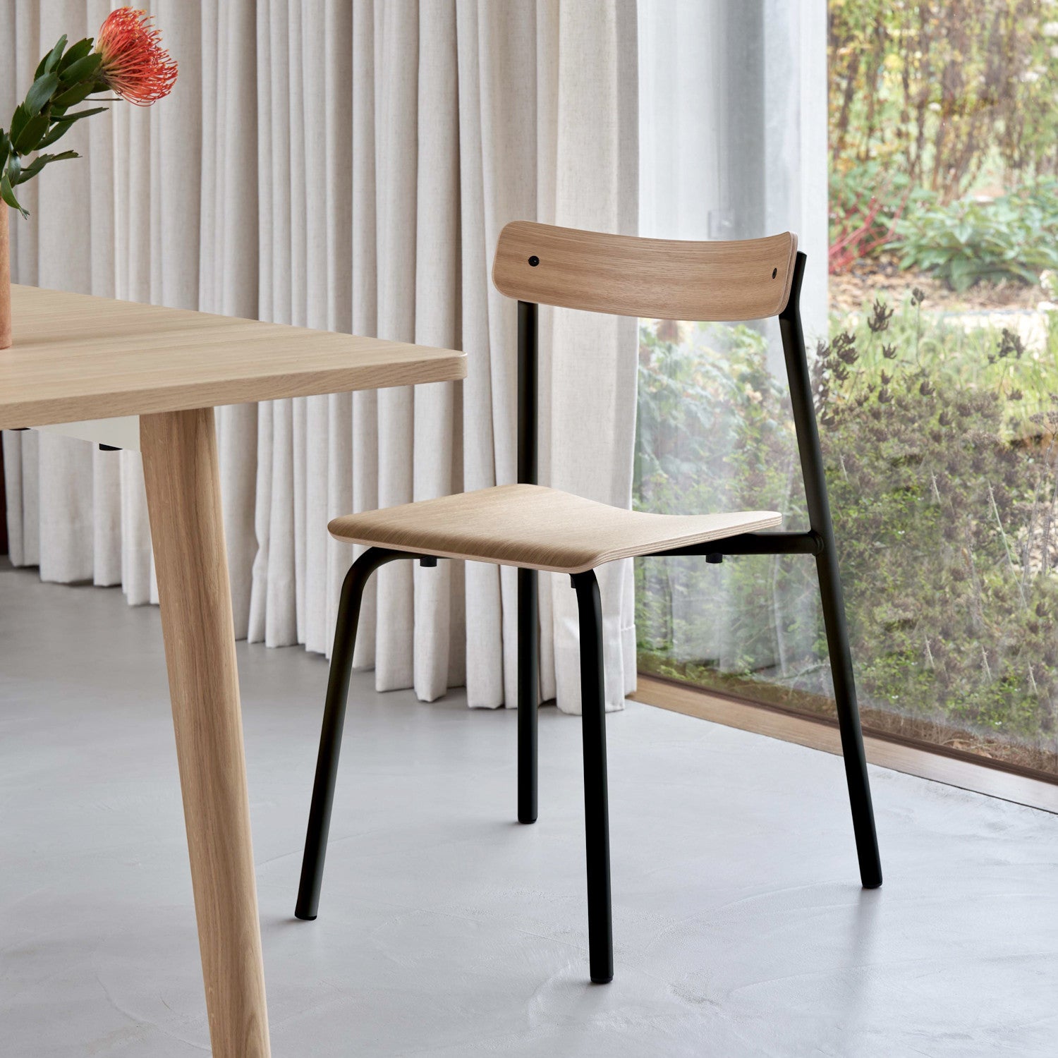 TIPTOE ETUDE chair - eco-certified wood