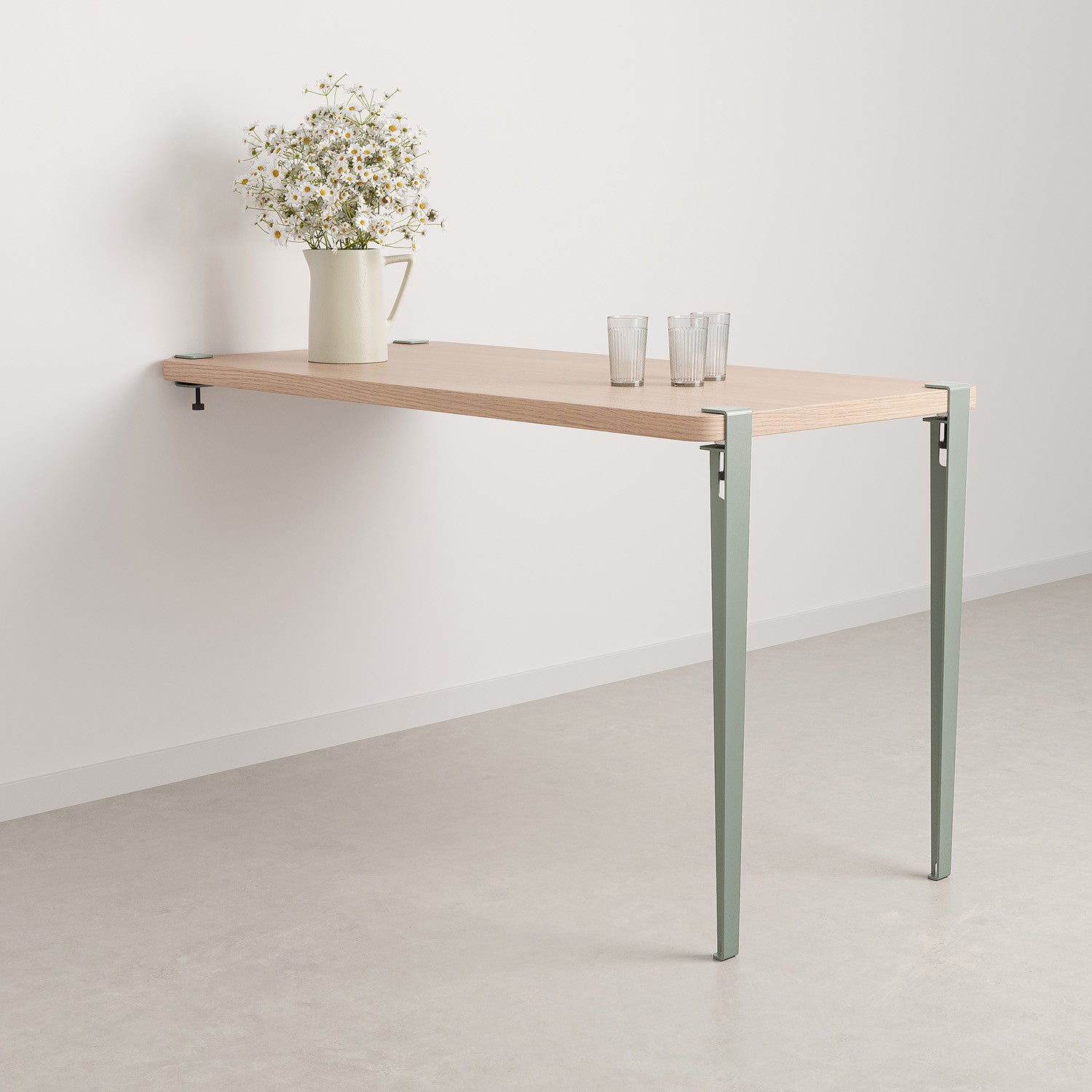TIPTOE wall-mounted high table - eco-certified wood
