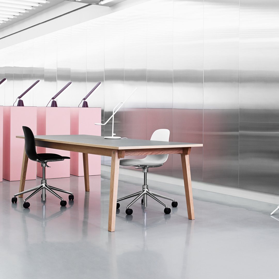 Normann Copenhagen Form Chair - 5W Swivel Base w/ Gaslift