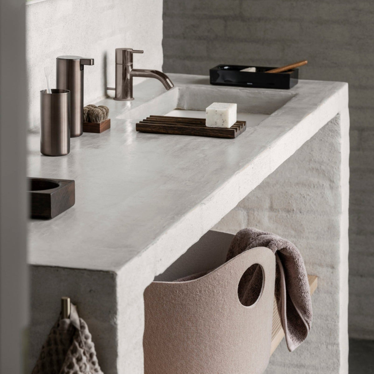 Blomus Modo Metallic Stainless Steel Bathroom Countertop Tumbler and Toothbrush Holder Organizer -Industrial Modern Décor