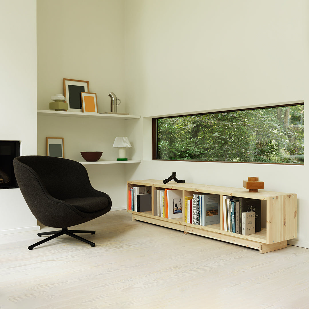 Normann Copenhagen Crooked Candlestick Two