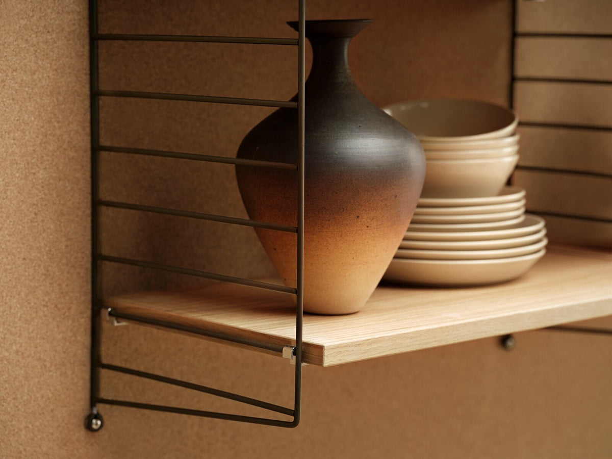 Shelf w58 x d20 cm in Oak, room setting
