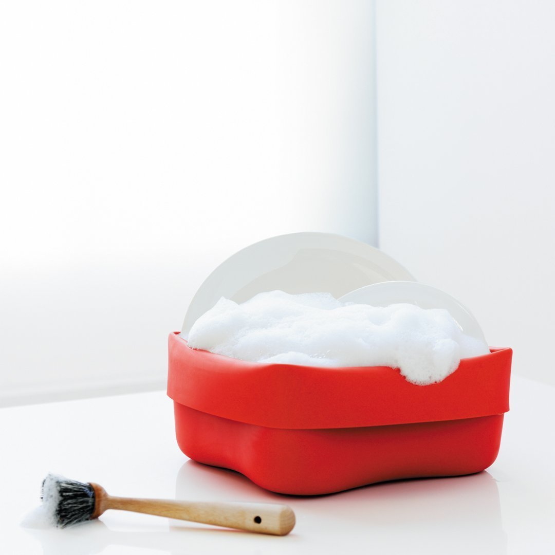 Normann Copenhagen Washing-Up Bowl & Brush