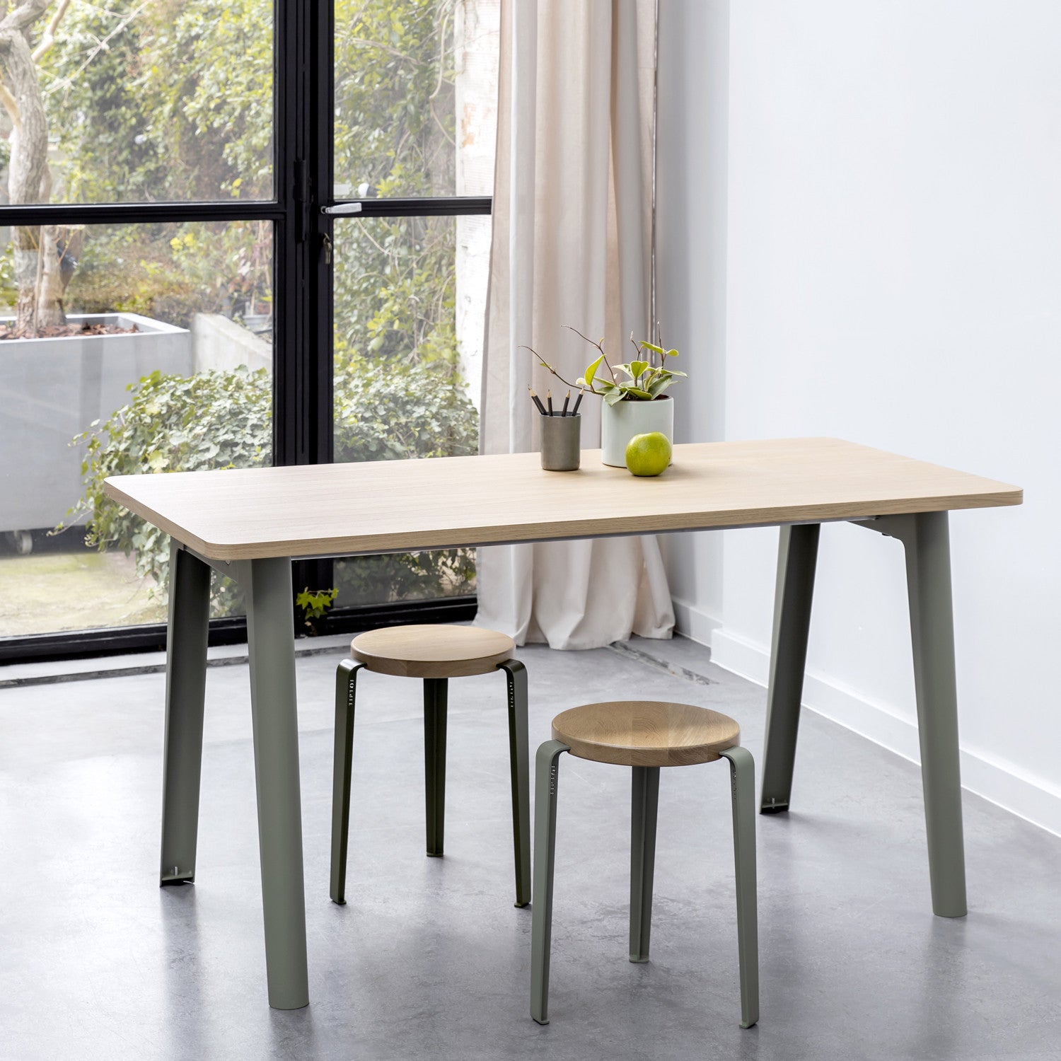 TIPTOE LOU stool - solid oak