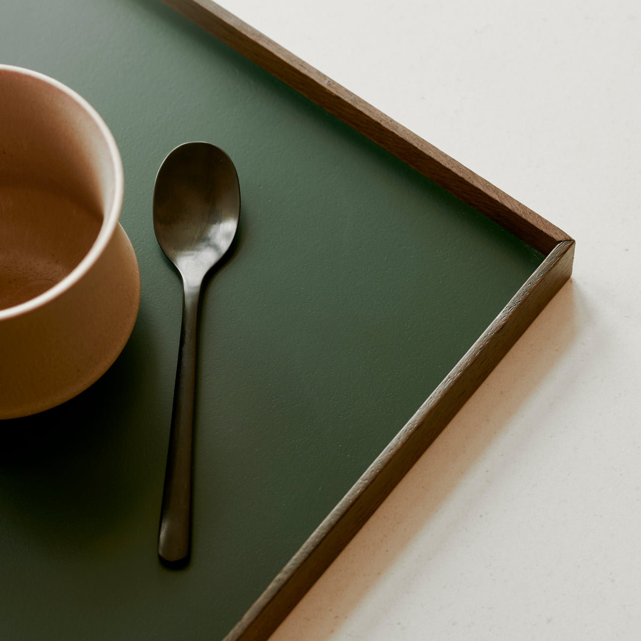 Gejst Frame tray medium, smoked oak/green