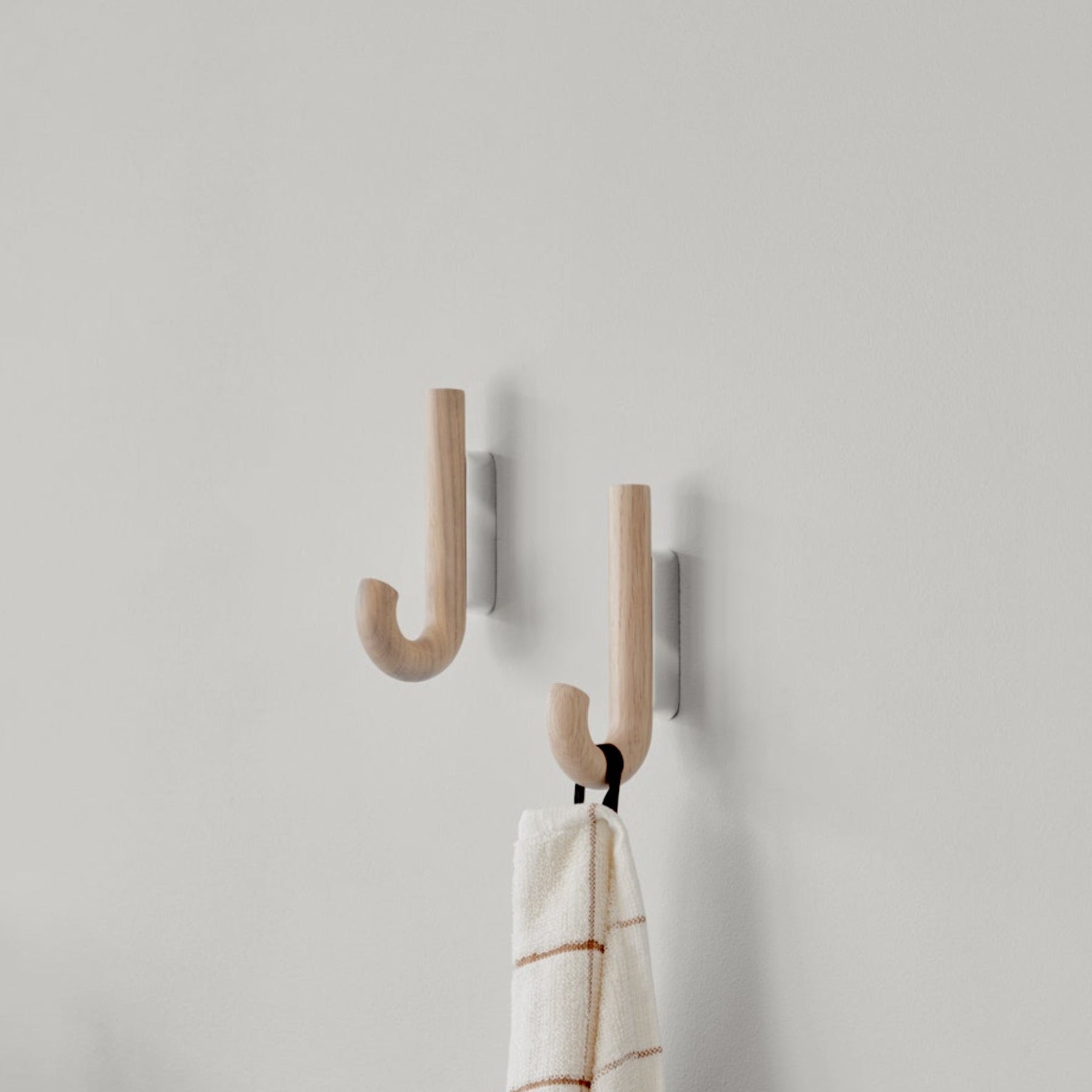 Gejst Hook Mini, oak-chrome