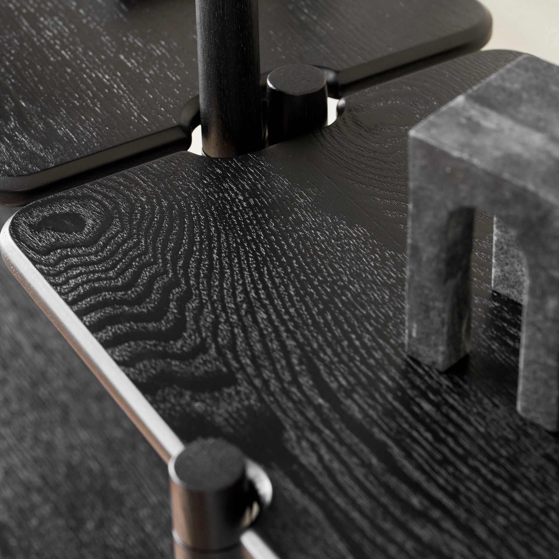 Gejst Invi Modular Shelf System
