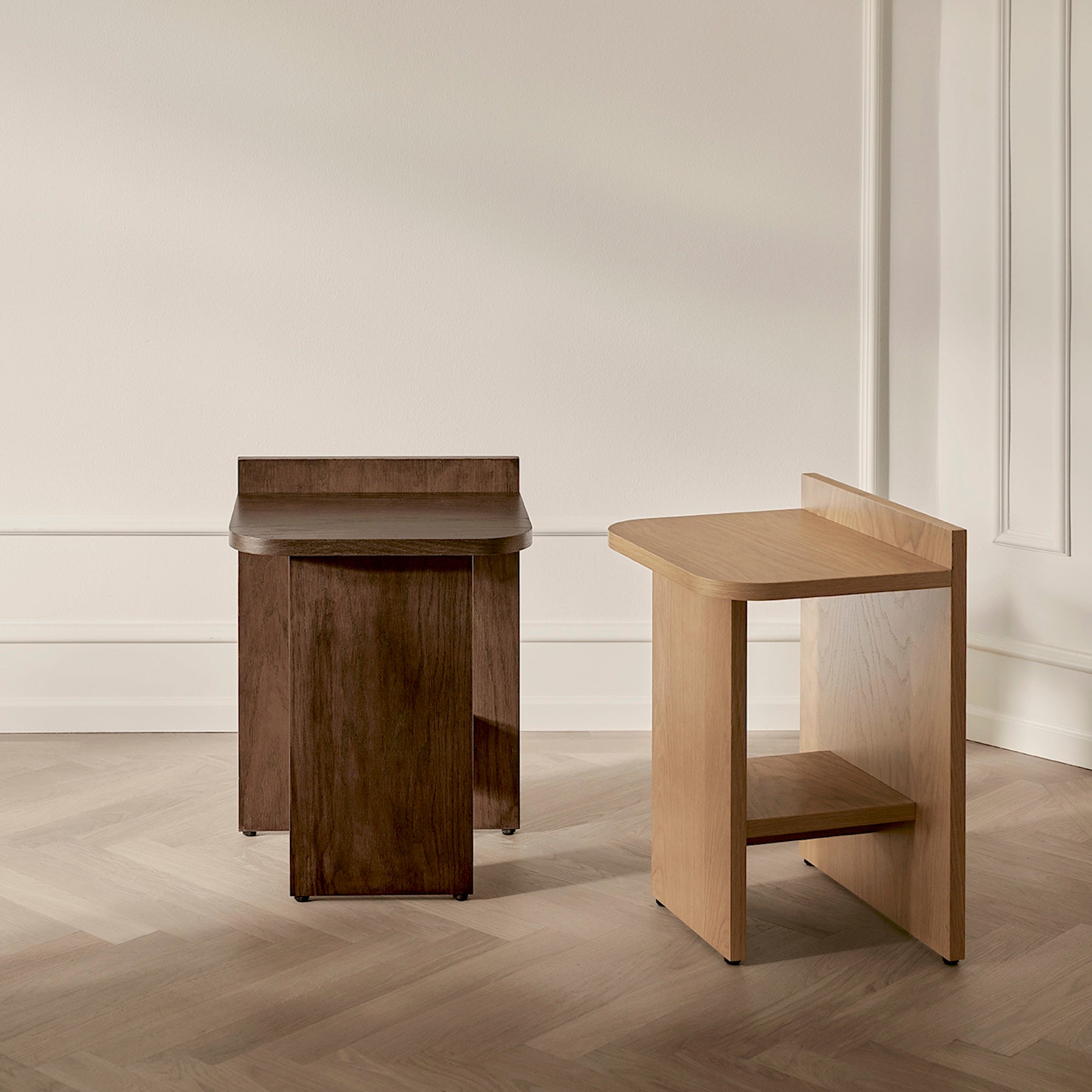 Gejst Ismo Side Table - Dark Oak