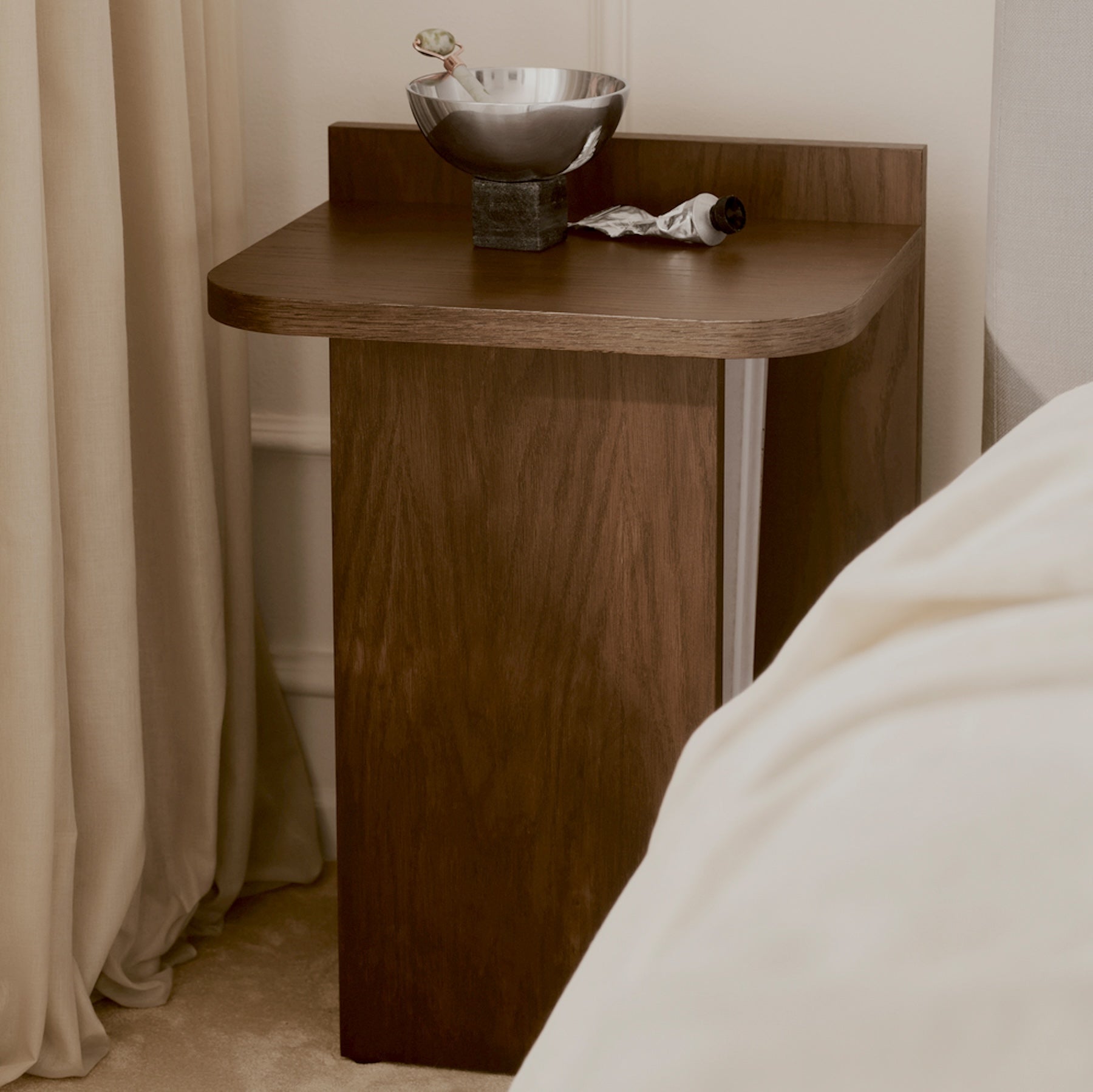 Gejst Ismo Side Table - Dark Oak