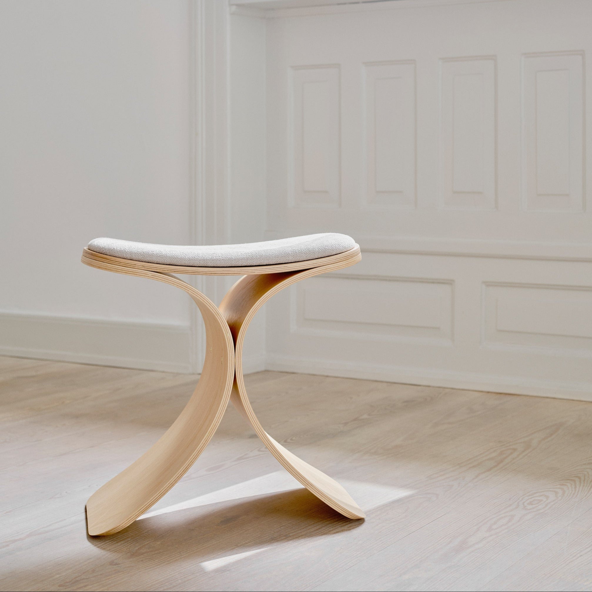 Gejst Luno Stool oak/ beige textile