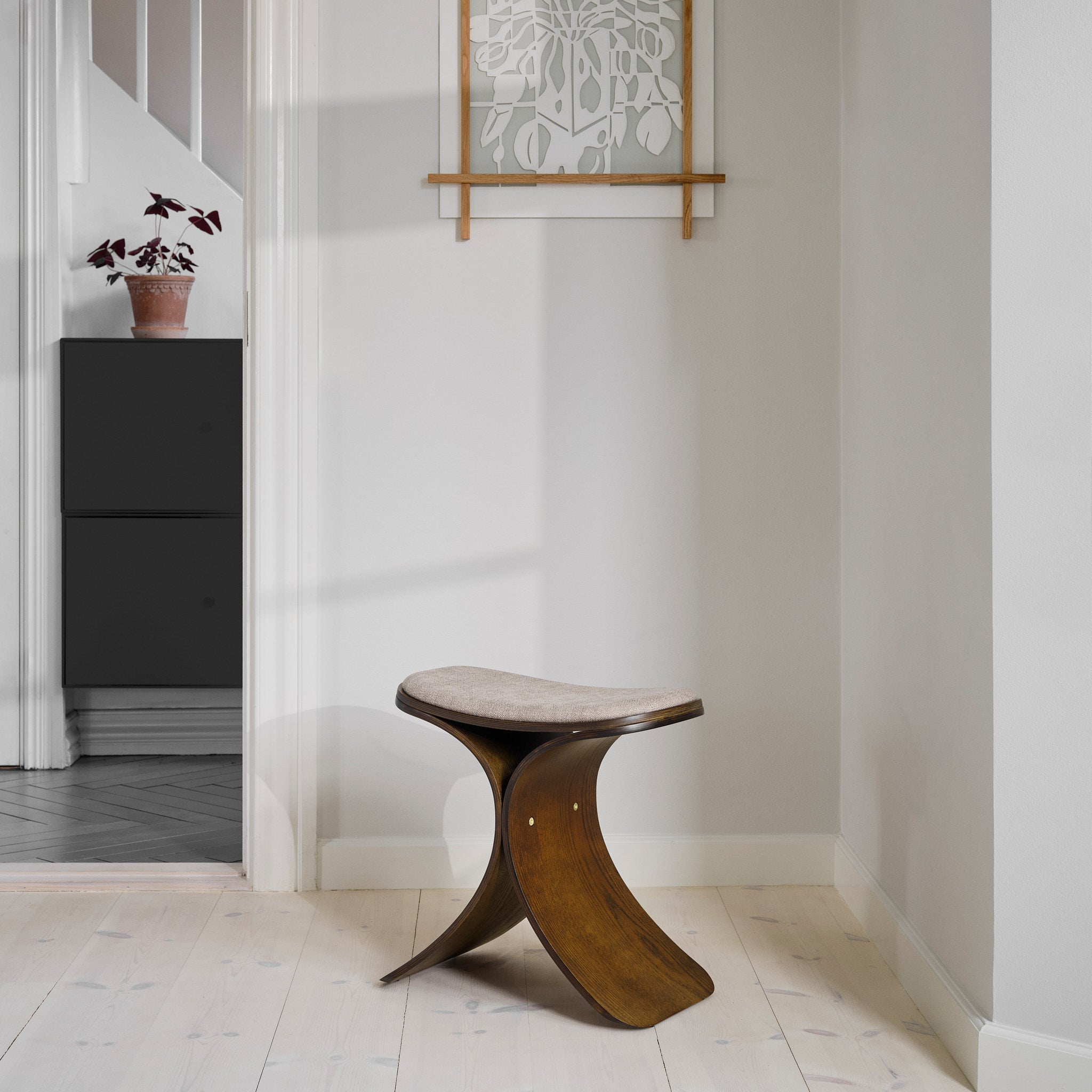 Gejst Luno Stool Dark Oak/ Dark Beige Seat
