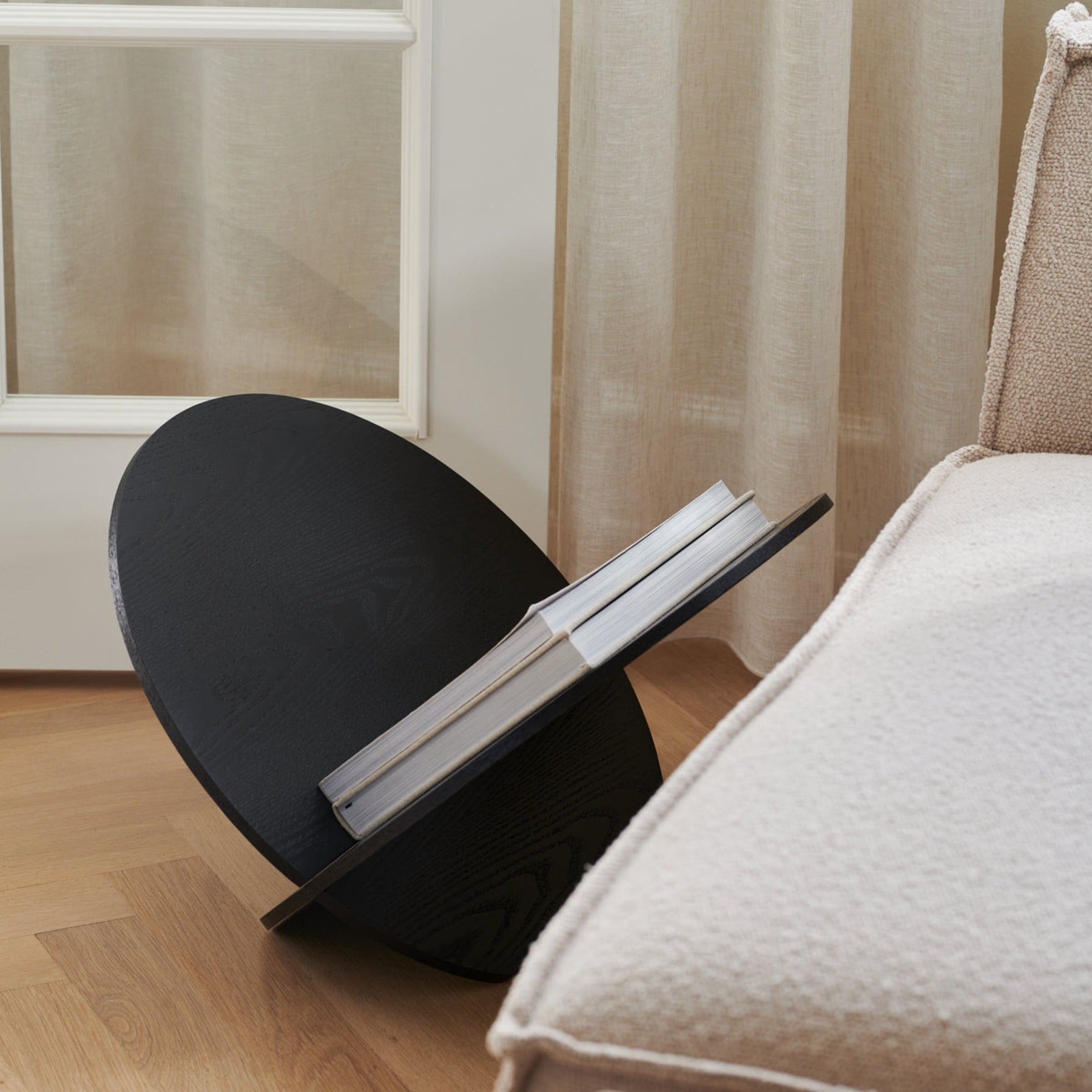 Gejst Silia Magazine Holder, Black