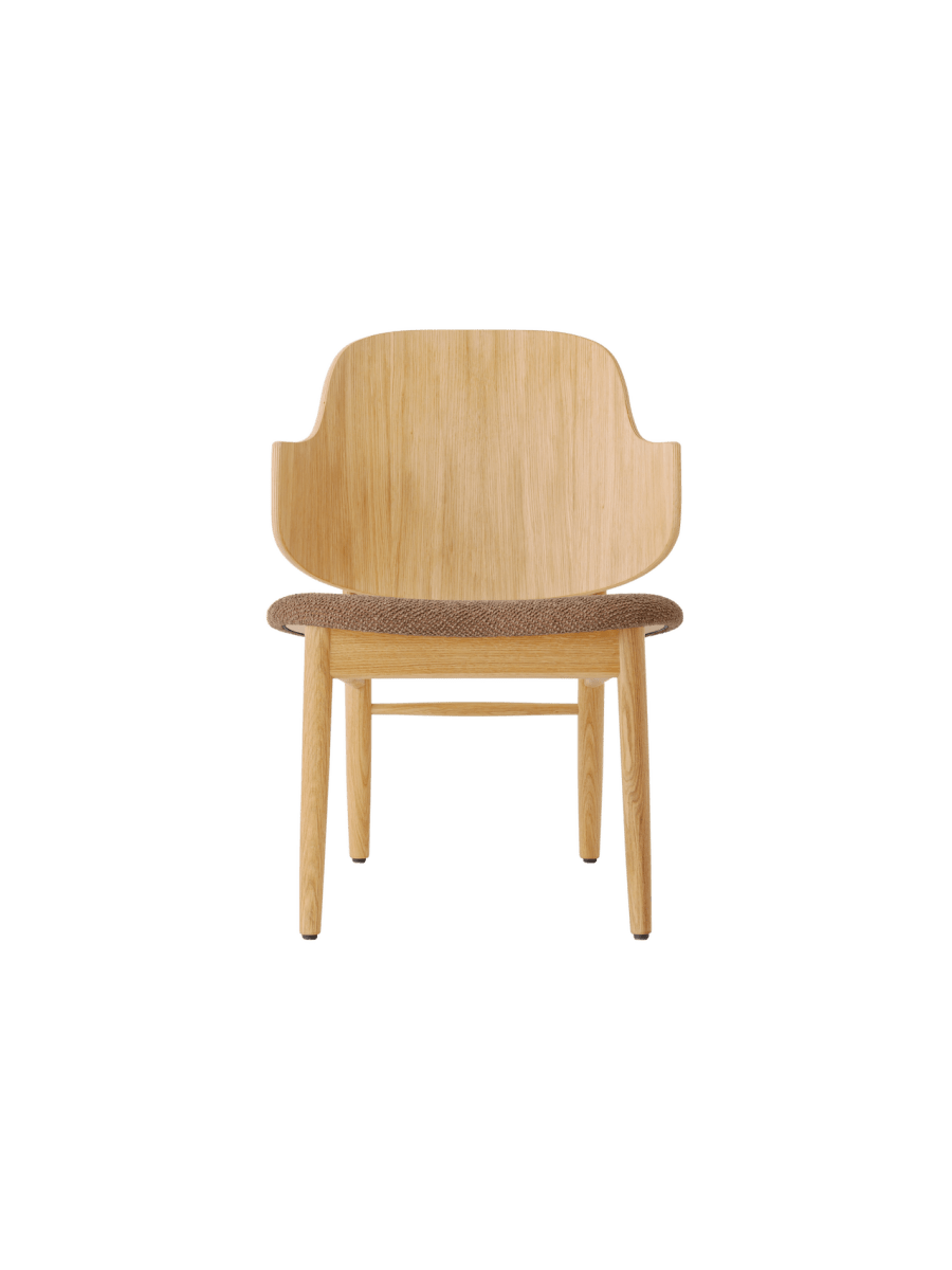 Audo The Penguin Wooden Lounge Chair, Upholstered – Seat Upholstered / Natural Oak / Logan Nutmeg