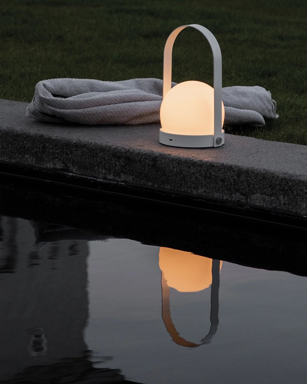 Audo Carrie Lamp Portable