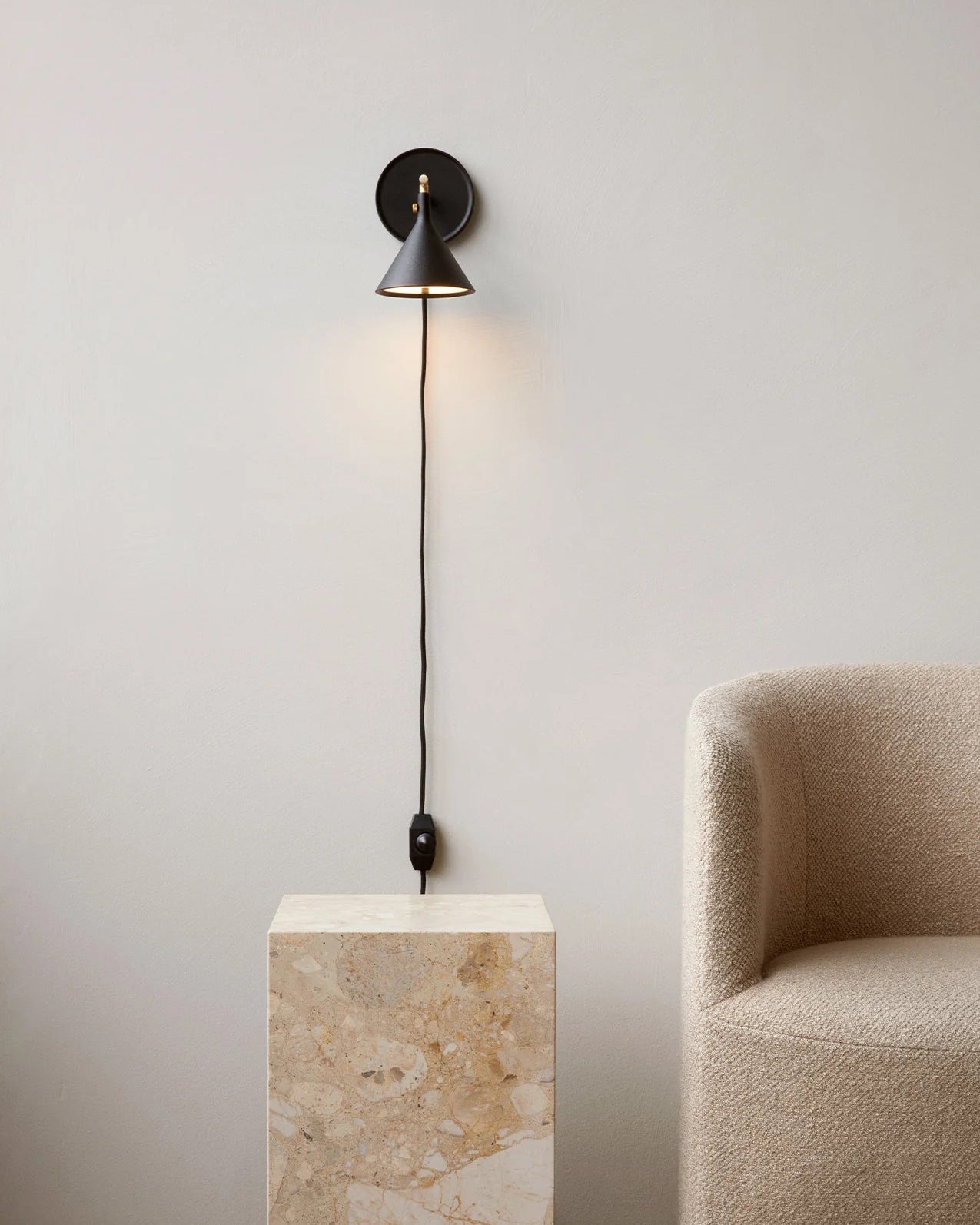 Audo Cast Sconce Wall Lamp