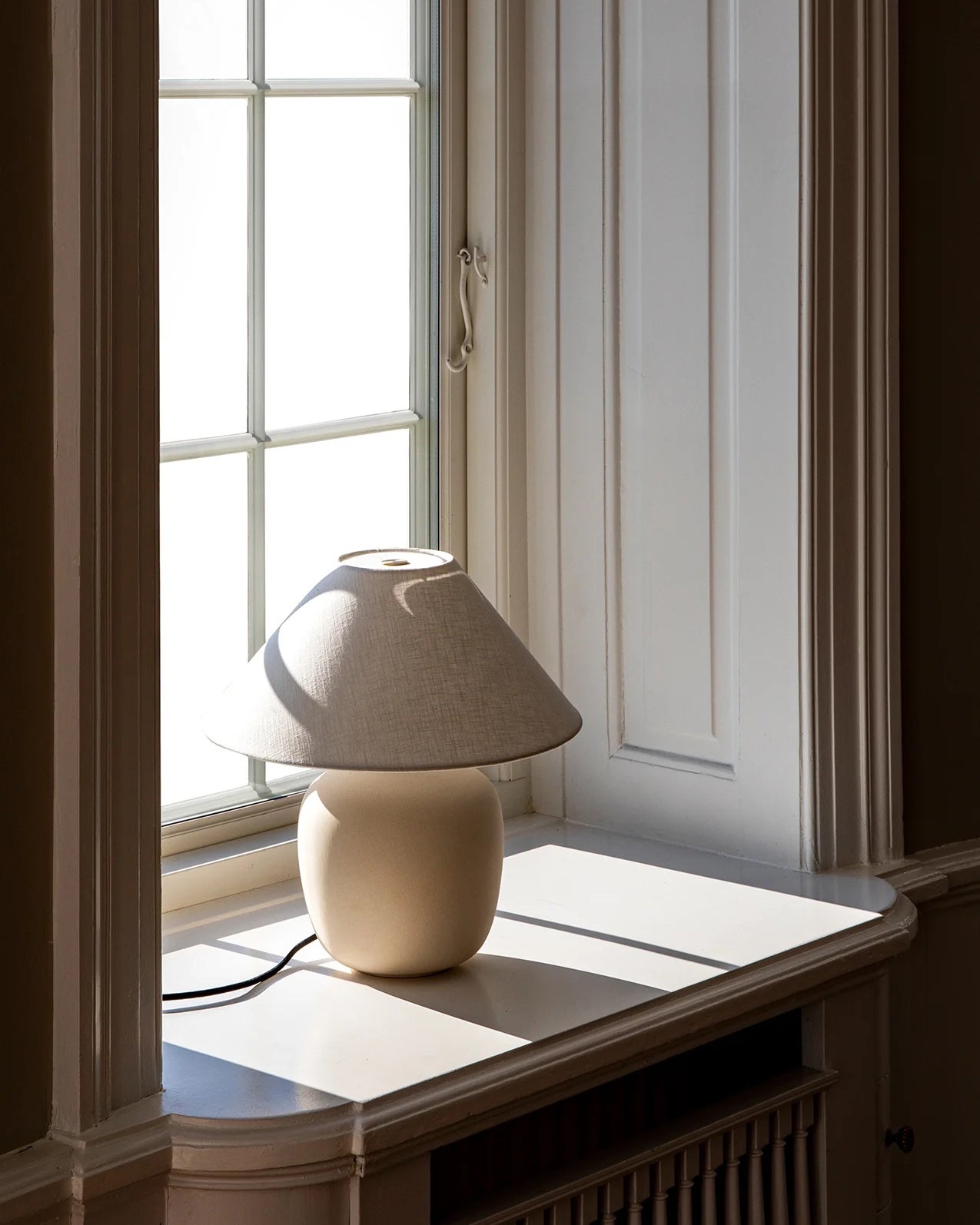 Audo Torso Table Lamp 37