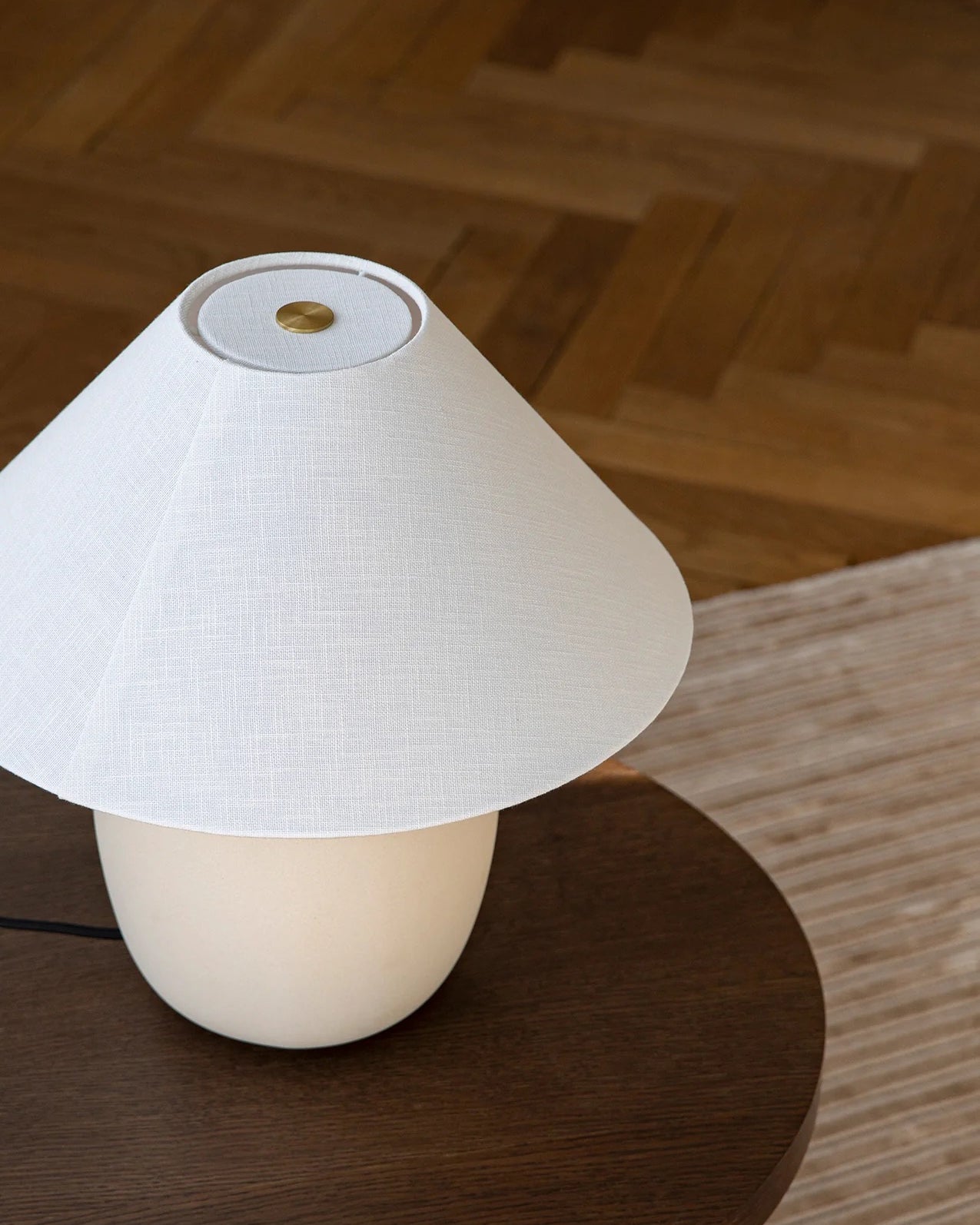 Audo Torso Table Lamp 37