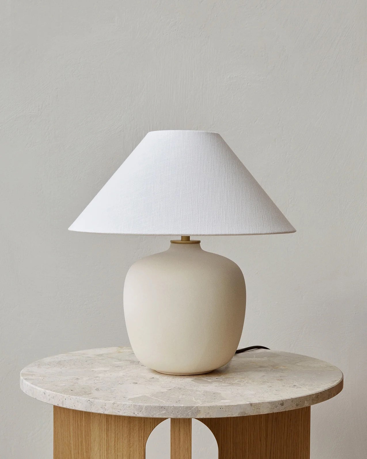 Audo Torso Table Lamp 37