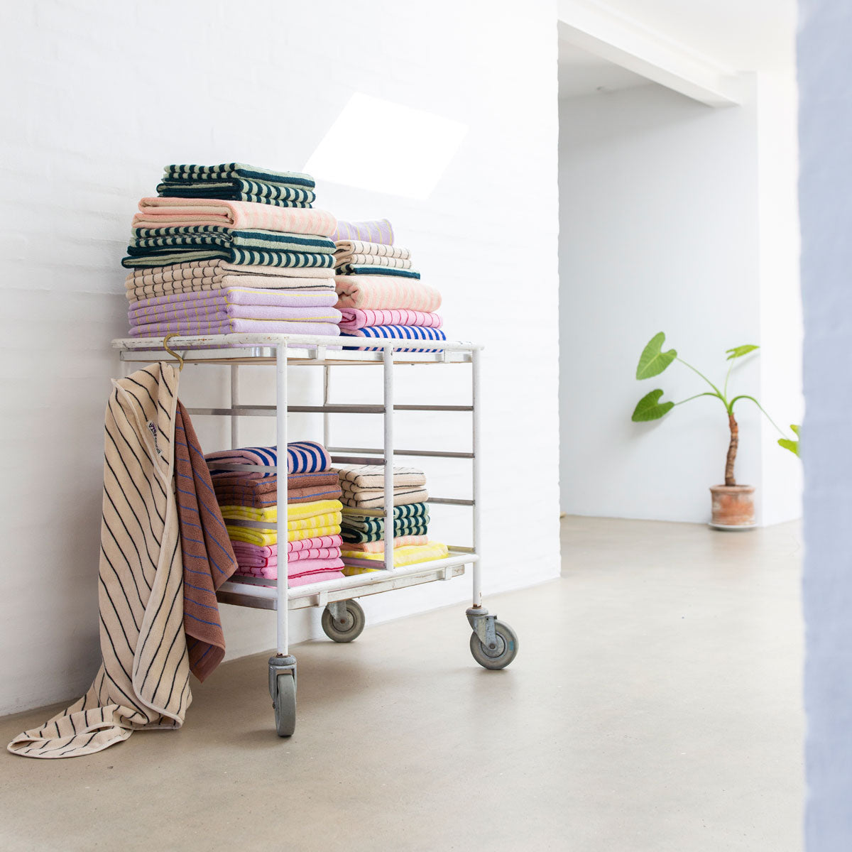 Bongusta Naram Towels - Pristine and Neon Yellow
