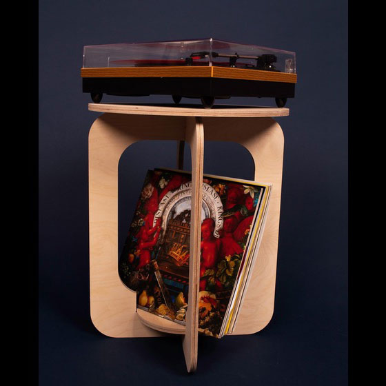 Chuma Asuzu Nọrọ Stool