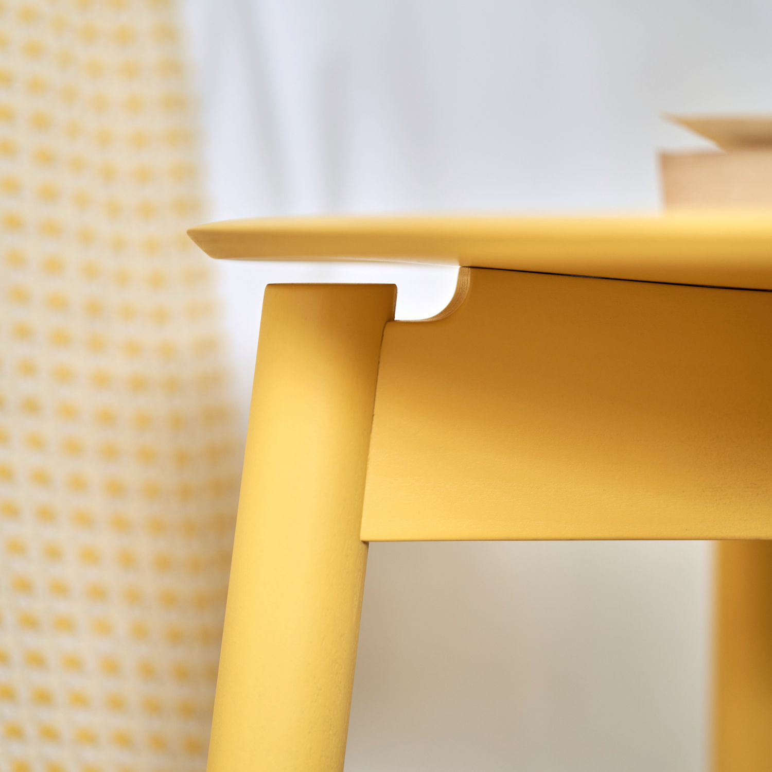 TIPTOE SSD full wood stool - eco-certified wood