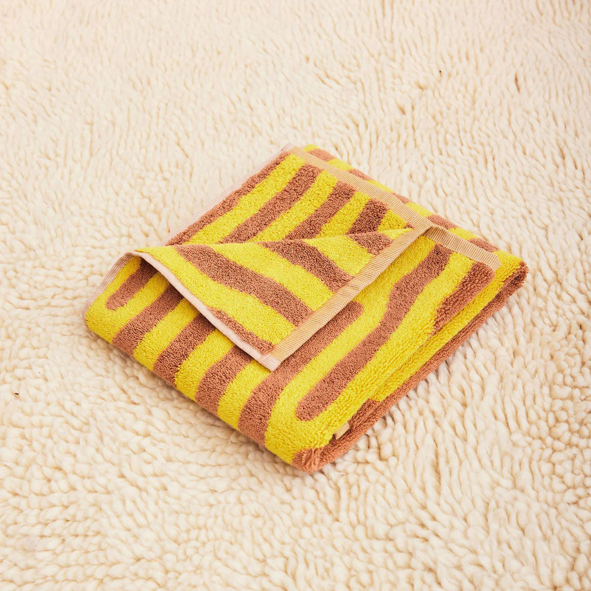 Dusen Dusen Terra Pattern Hand Towel - Oak