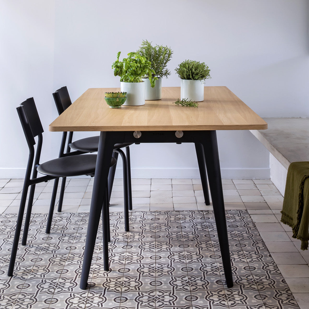 TIPTOE NEW MODERN dining table - eco-certified wood