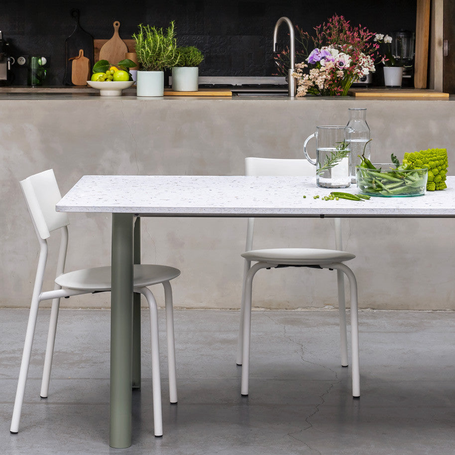 TIPTOE NEW MODERN dining table - Venezia recycled plastic