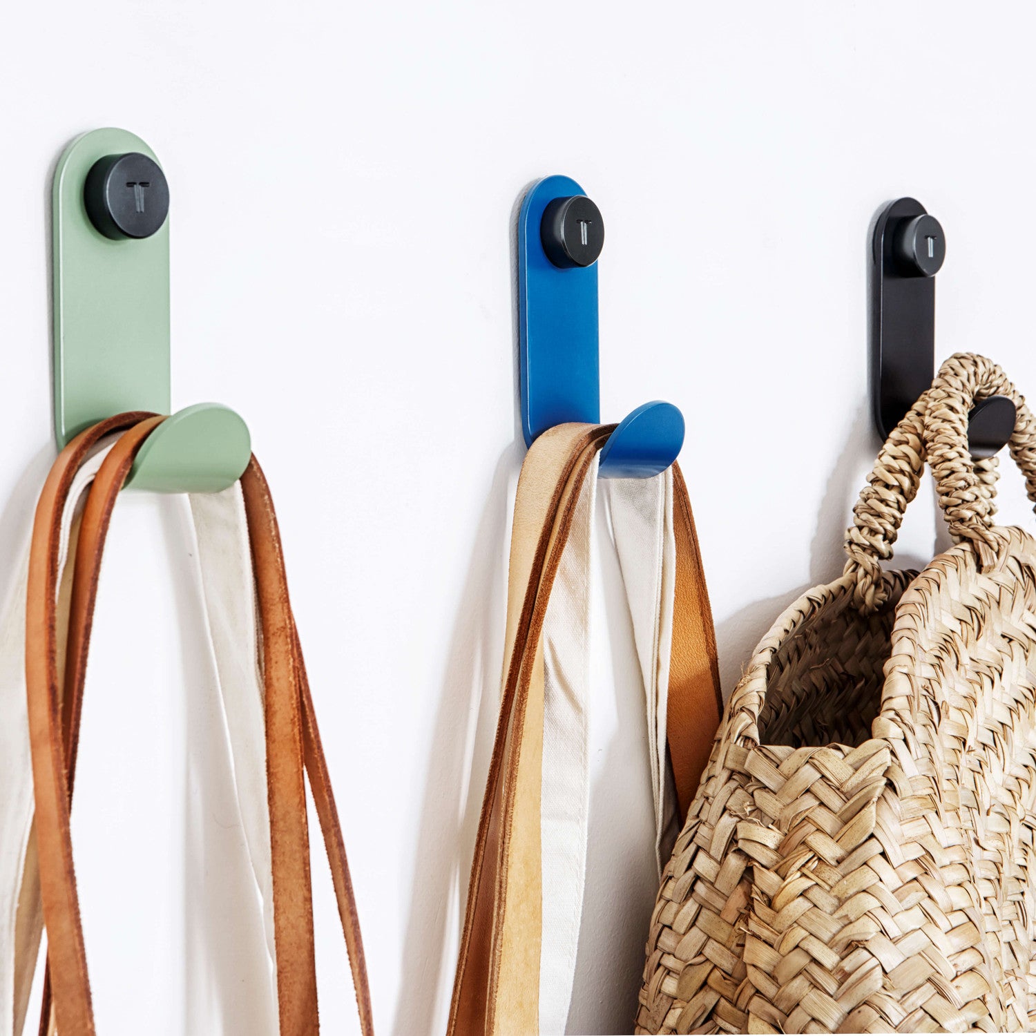 TIPTOE JO coat hook