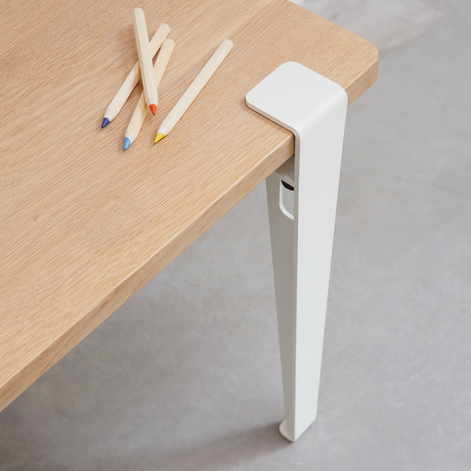 TIPTOE kids desk 70x50cm - solid oak
