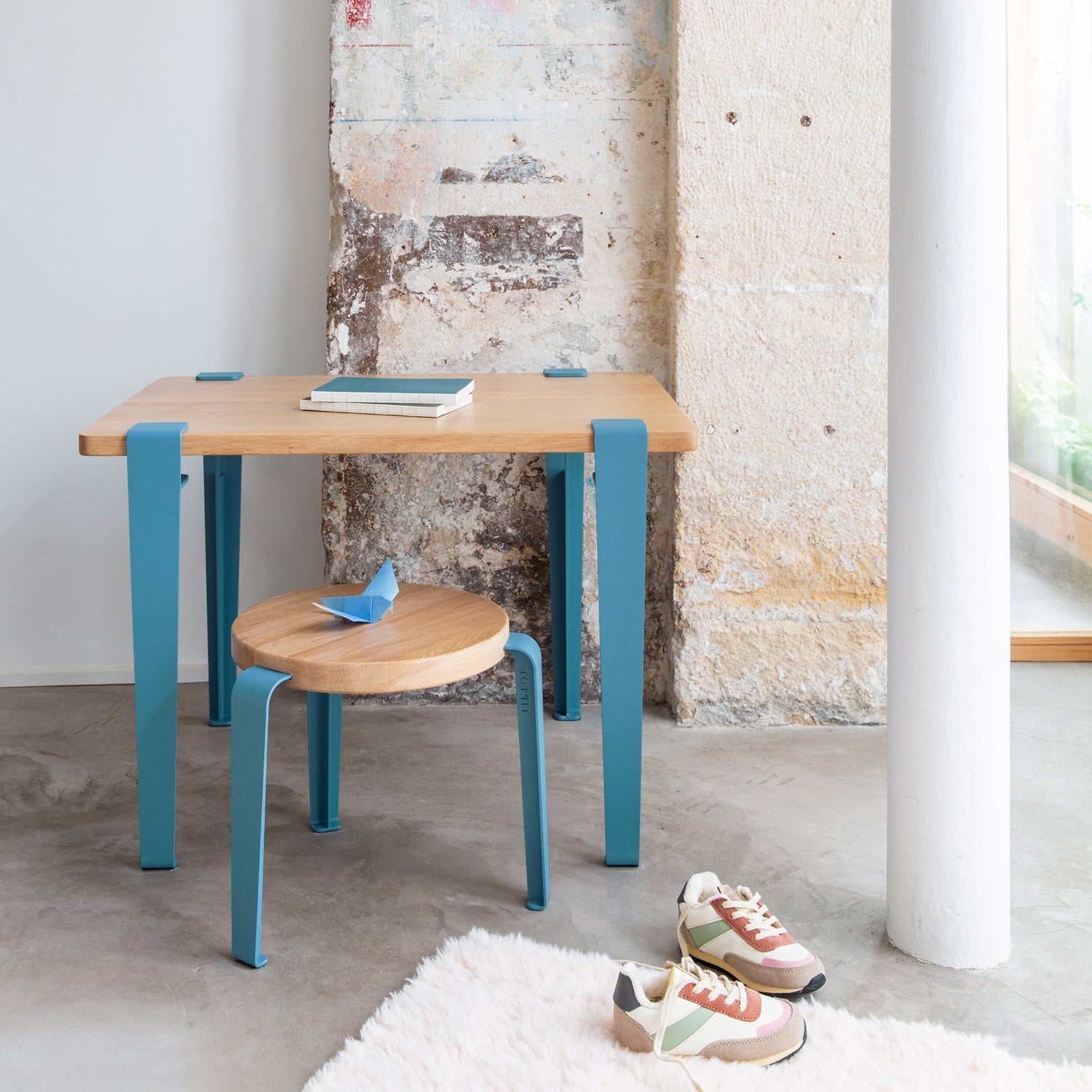 TIPTOE kids desk 70x50cm - solid oak