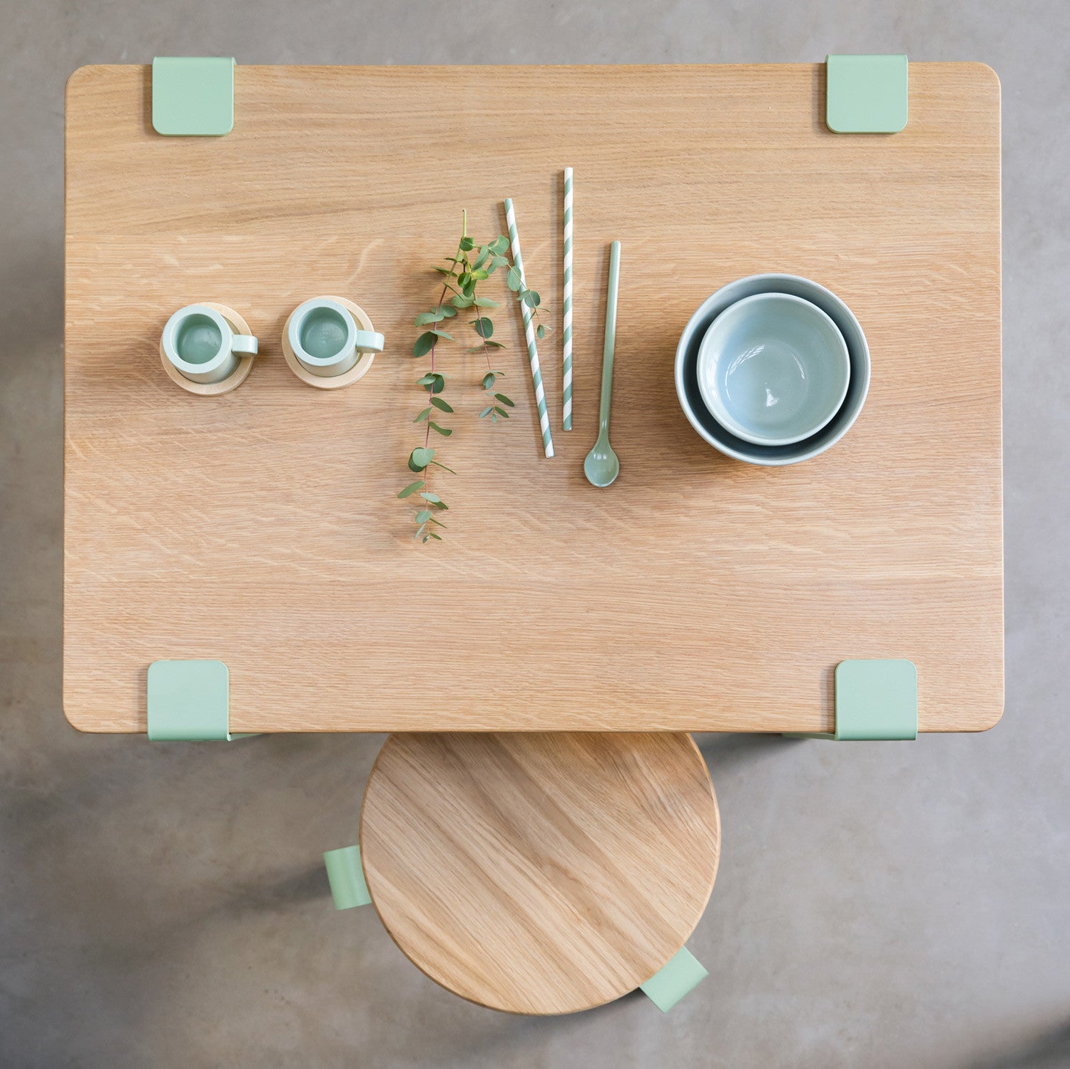 TIPTOE kids stool - solid oak