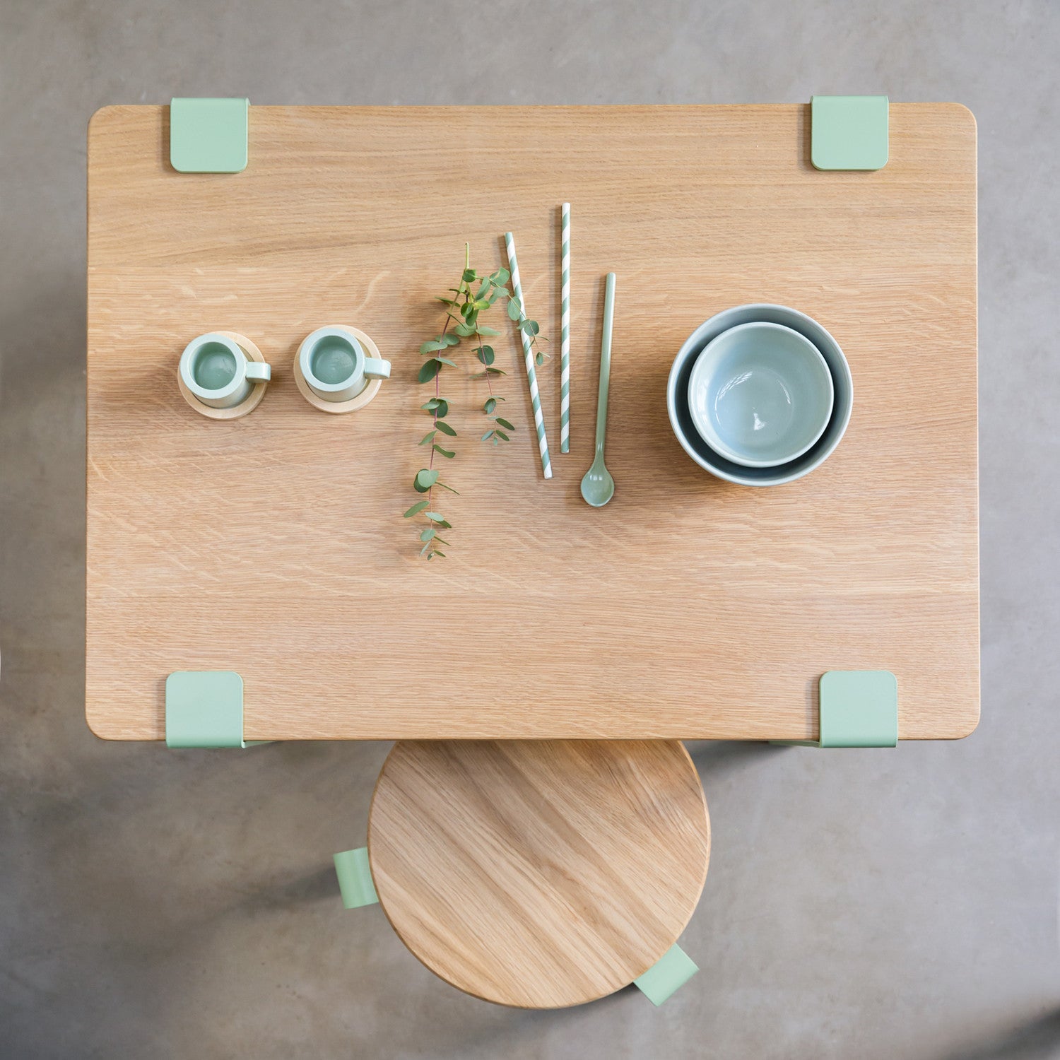 TIPTOE kids desk 70x50cm - solid oak