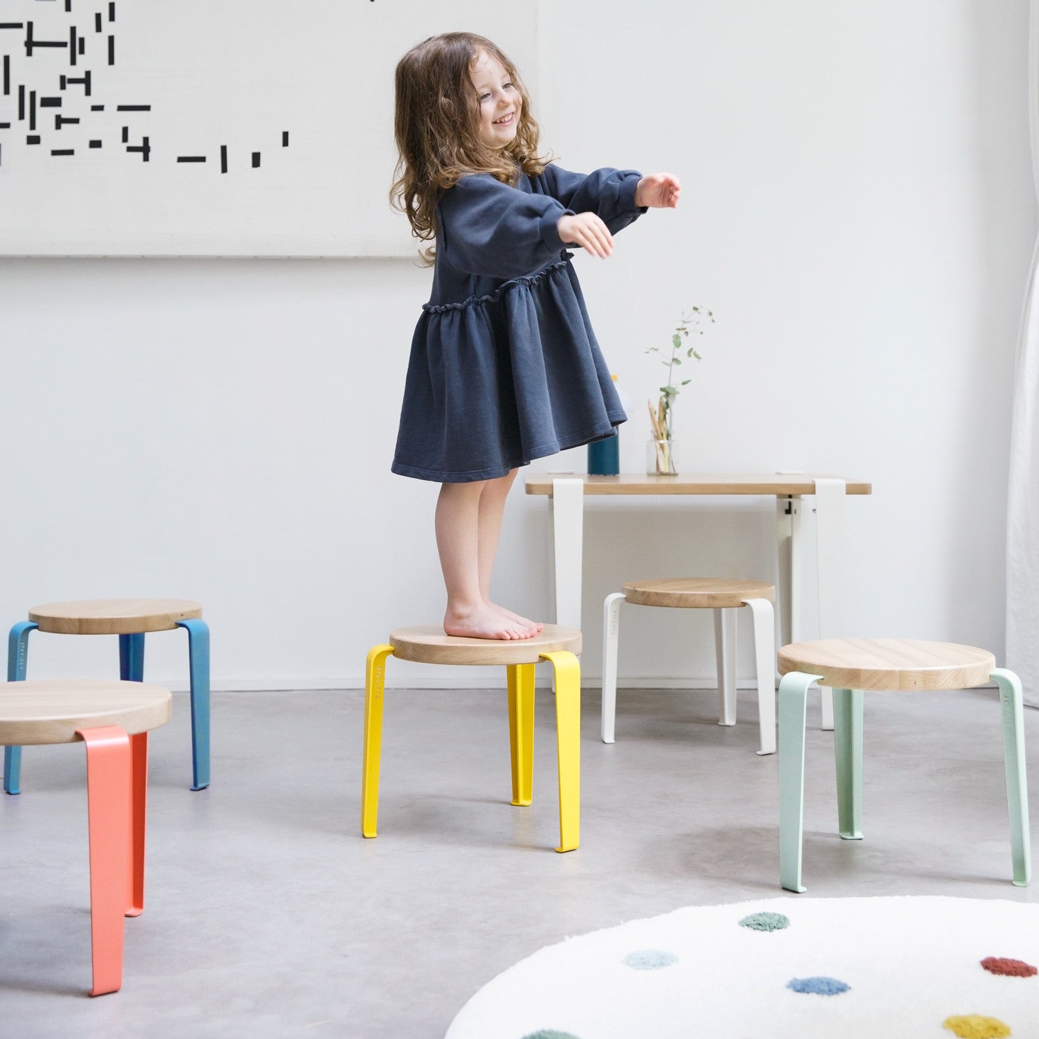 TIPTOE kids stool - solid oak