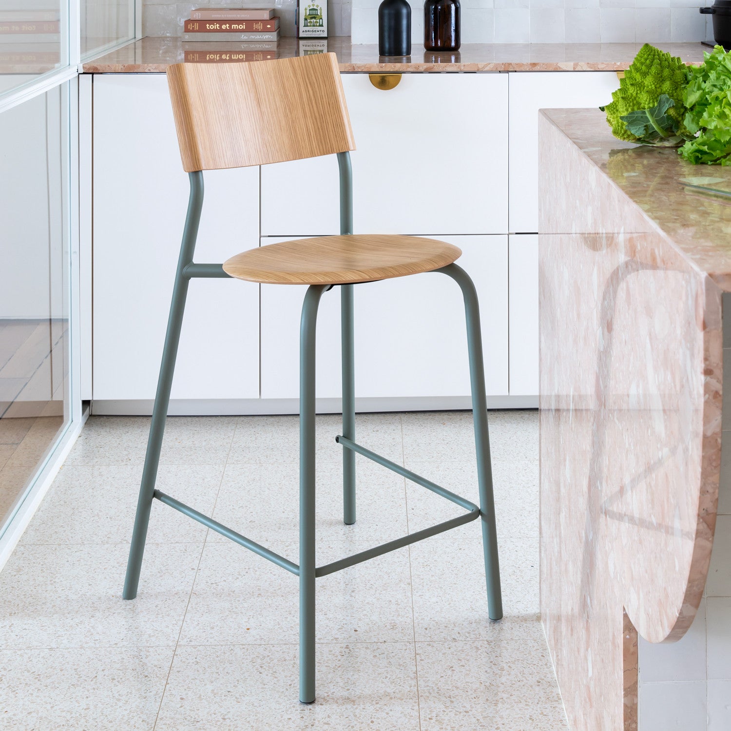 TIPTOE SSD bar chair - eco-certified wood