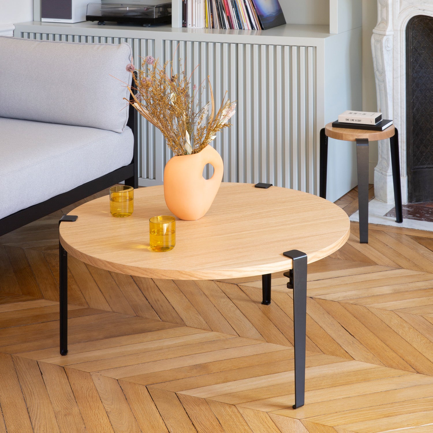 TIPTOE round coffee table diameter 90cm - solid oak