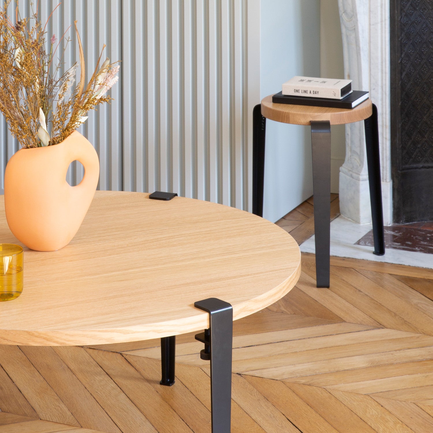TIPTOE LOU stool - solid oak