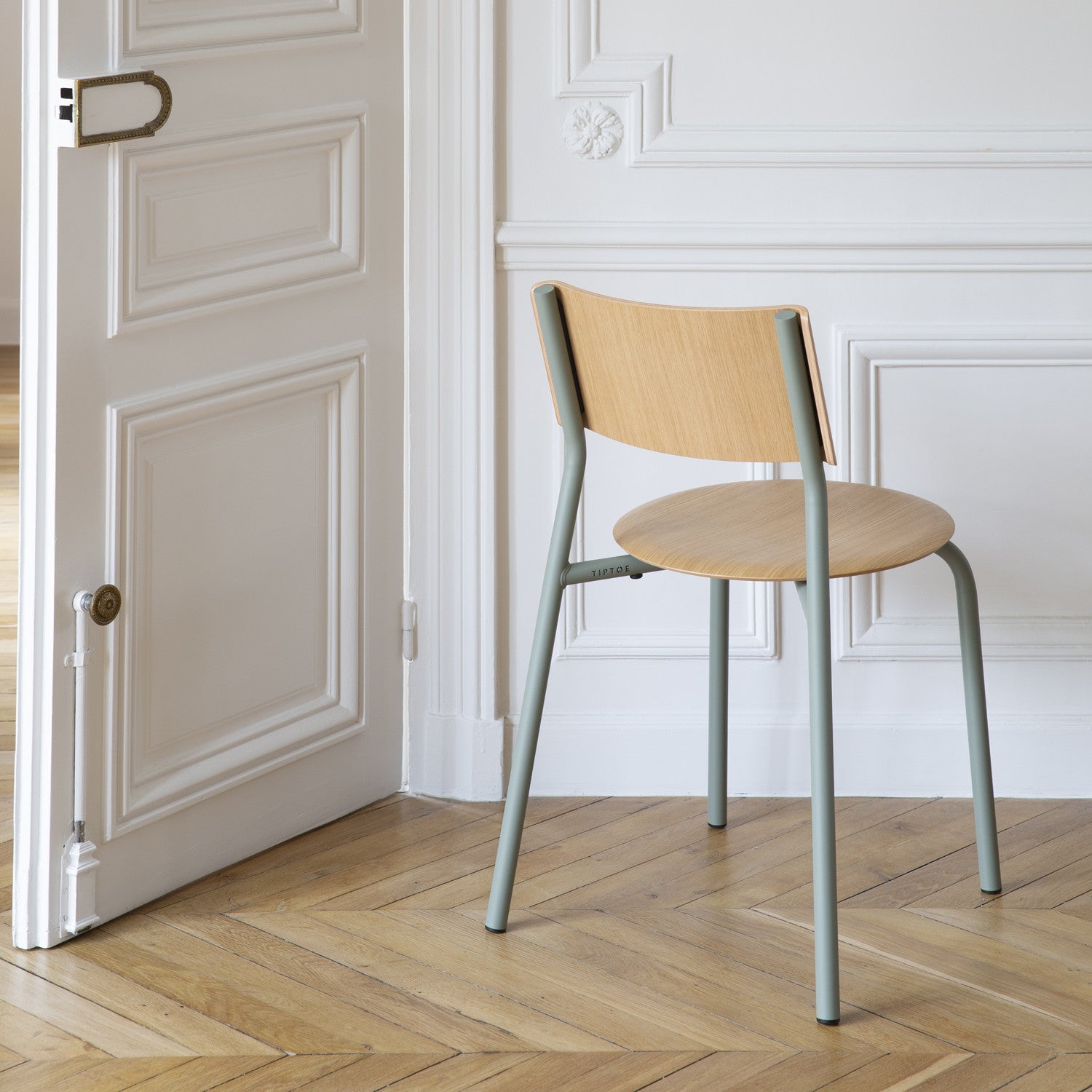 TIPTOE SSD chair - eco-certified wood